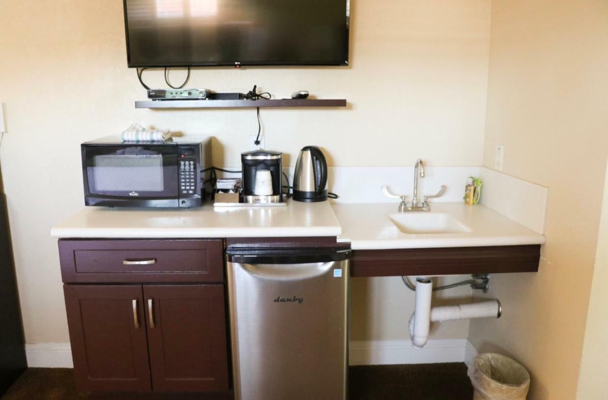 Country Inn Motel Palo Alto Ngoại thất bức ảnh